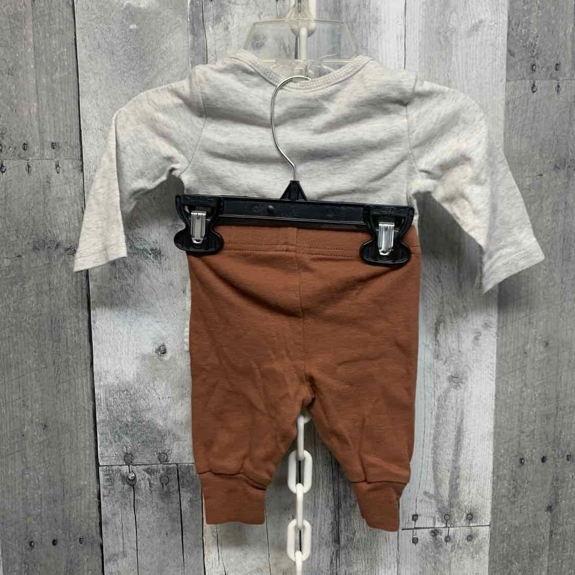 Size 3 Months Gray/Brown Just One You Shirt/Pants