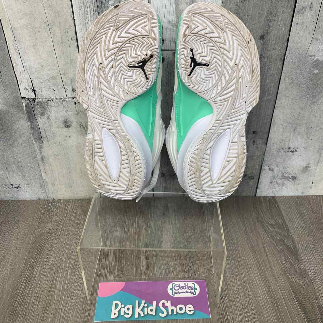 Size 6 White/Green Sport Brand Sneakers