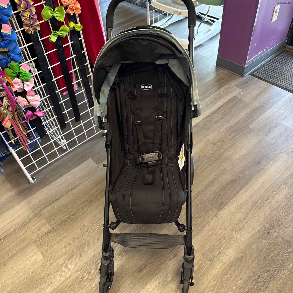 Chicco Black/Teal Lightweight Stroller