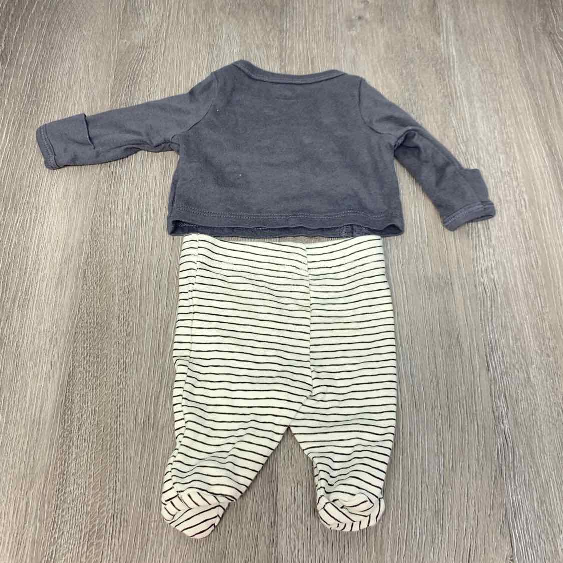 Size Preemie Gray/White Gerber 2pc+ Shirt/Pants - OodlesCB