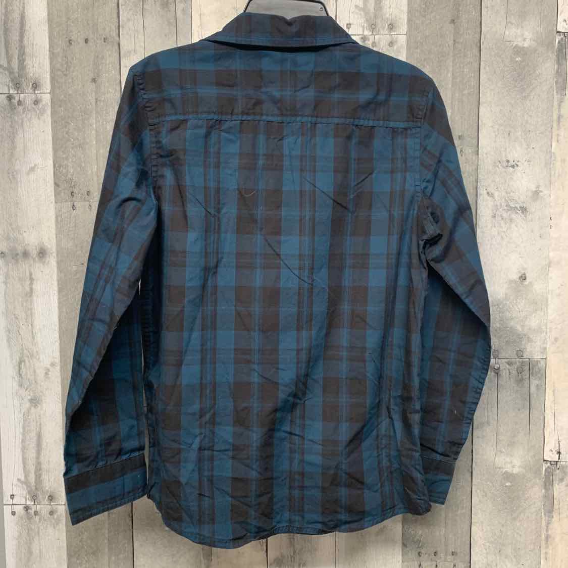 Size Large Blue/Black Urban Pipeline LS Button Up