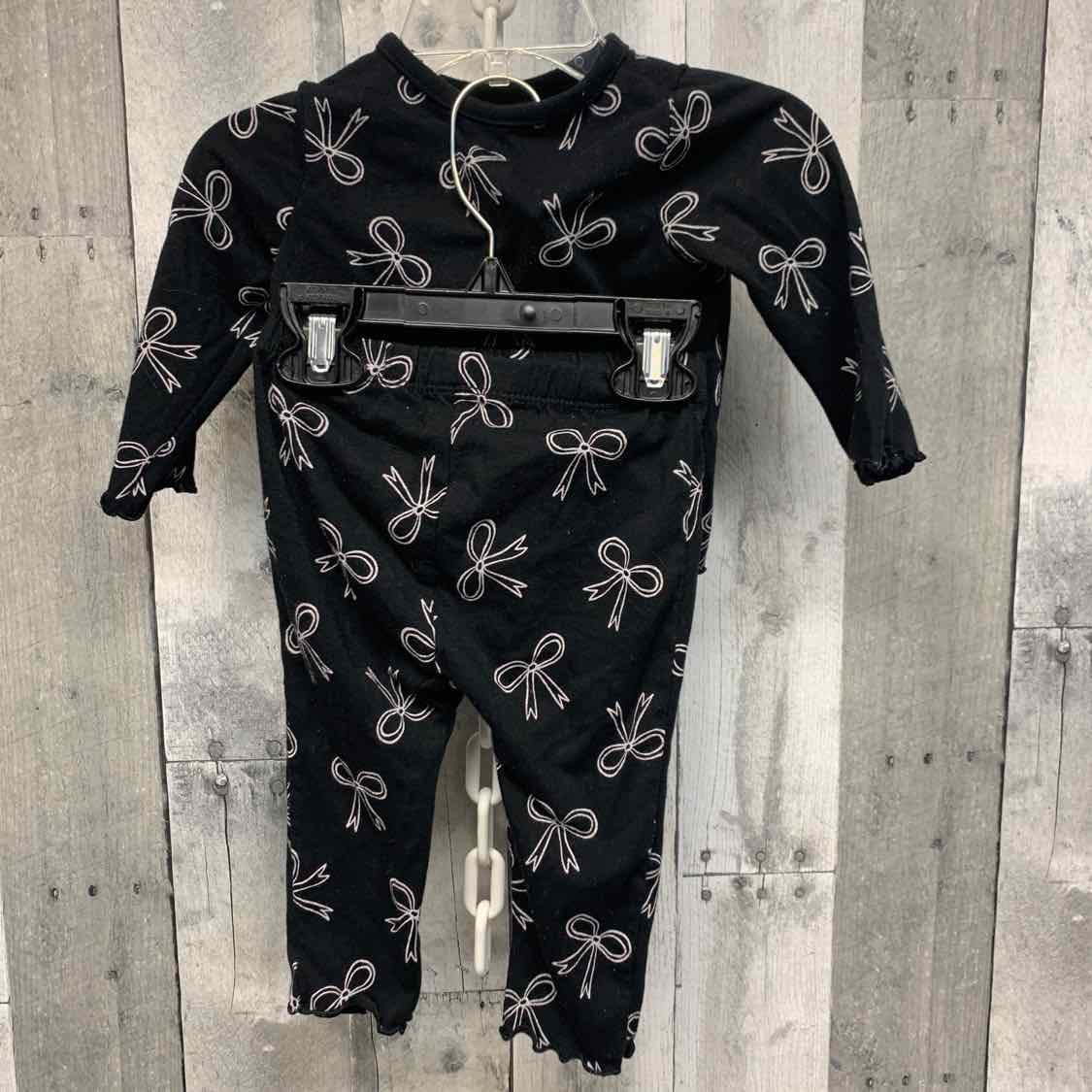Size 6-9 Months Black/White Cat & Jack Shirt/Leggings