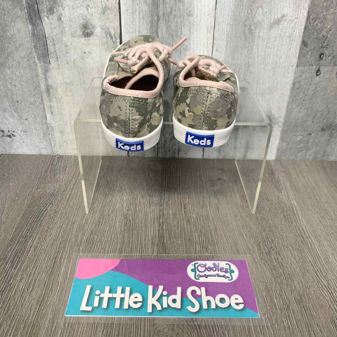 Size 8 Green Camo Keds Sneakers