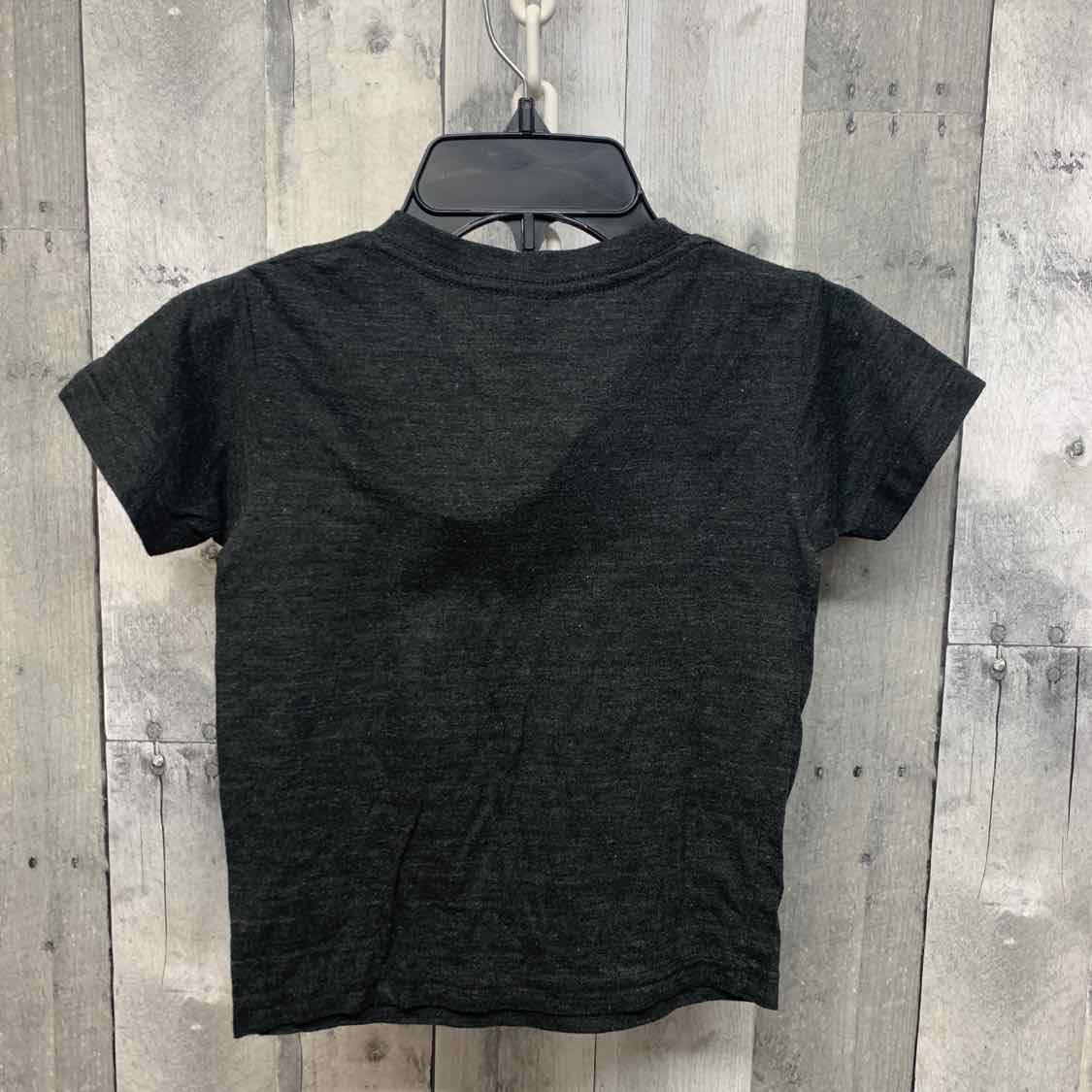 Size 4 Gray Graphic Mid Brand T Shirt