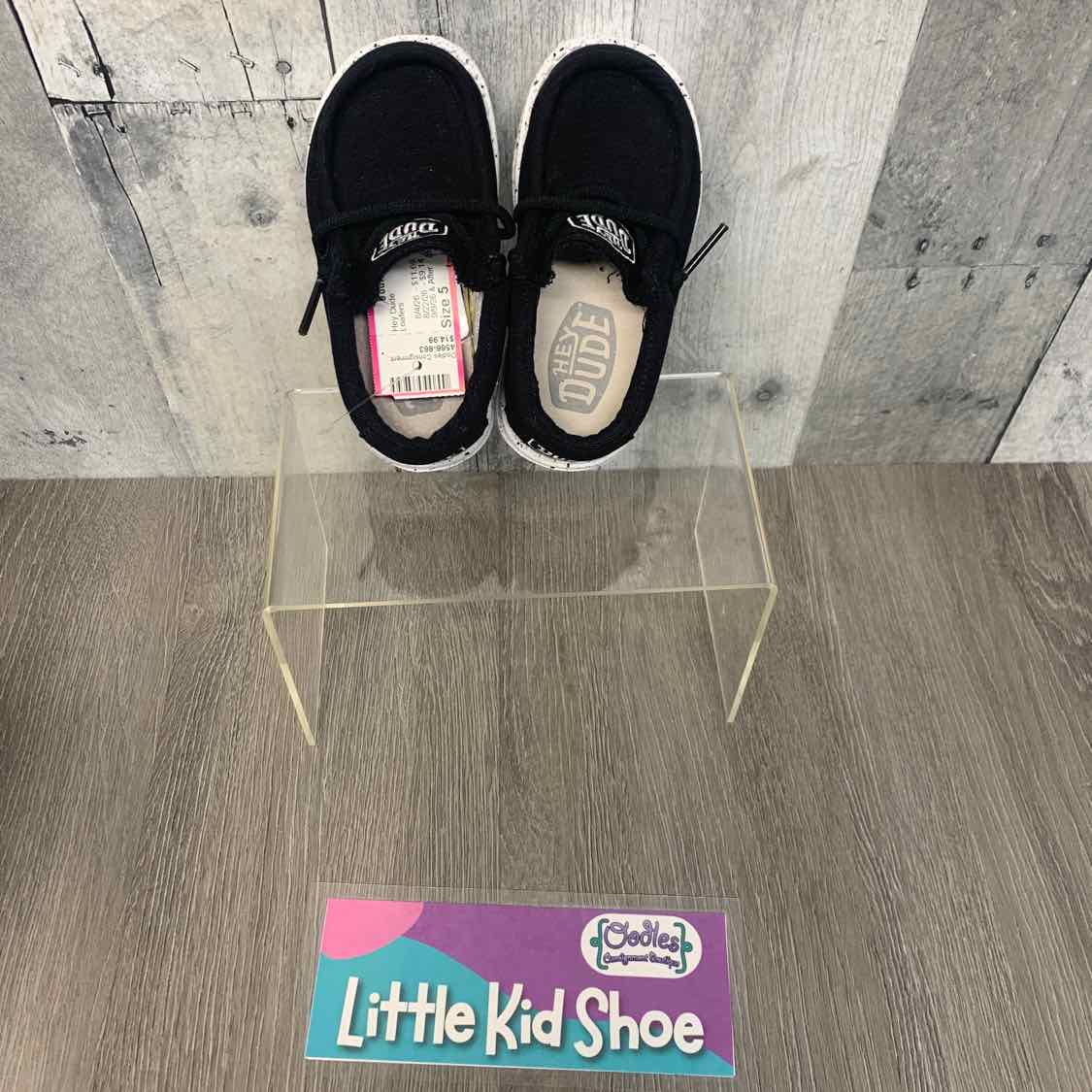 Size 5 Black Hey Dude Loafers