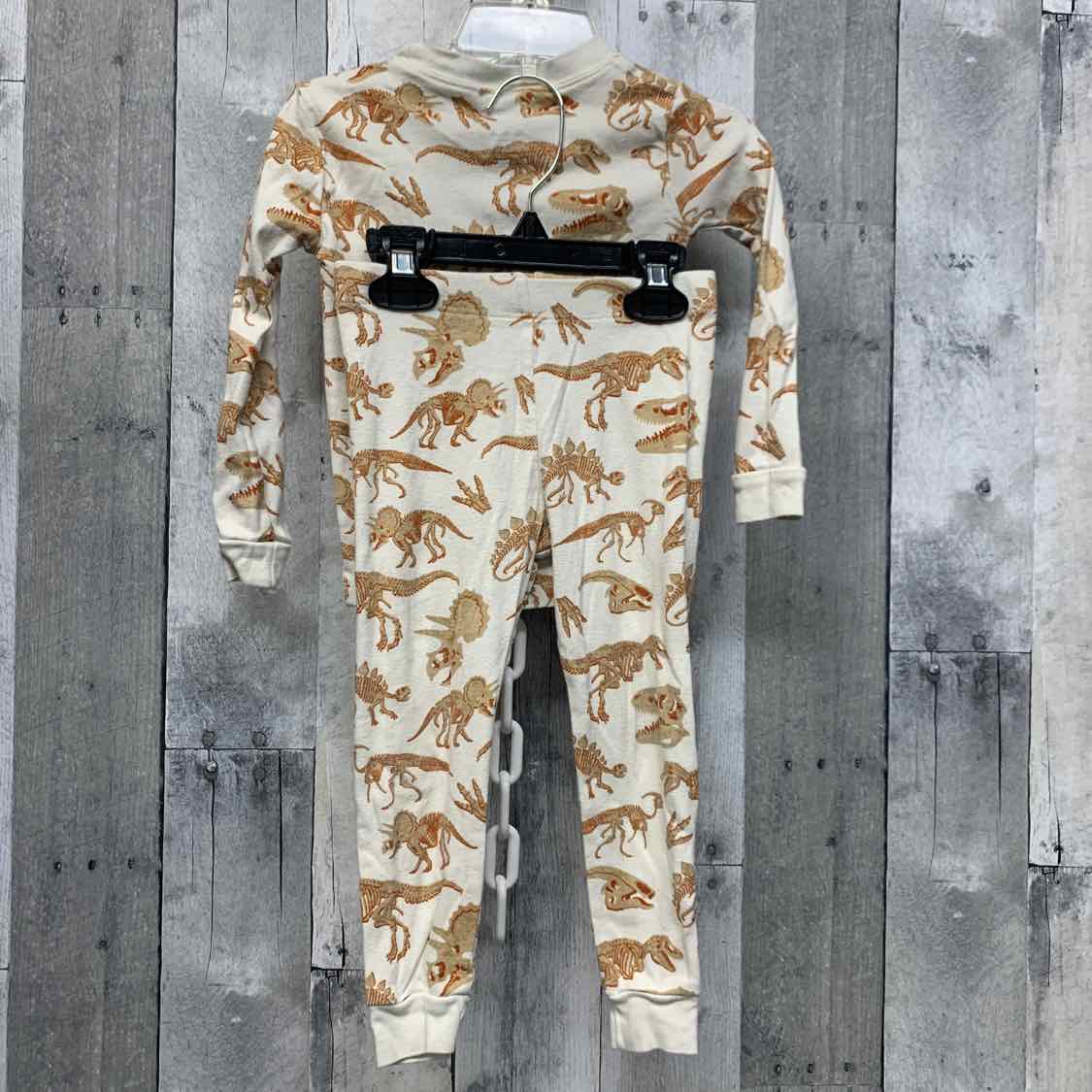 Size 2T White/Tan Members Mark 2pc PJs