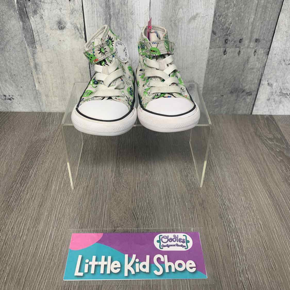 Size 7 Gray/Green Converse Sneakers