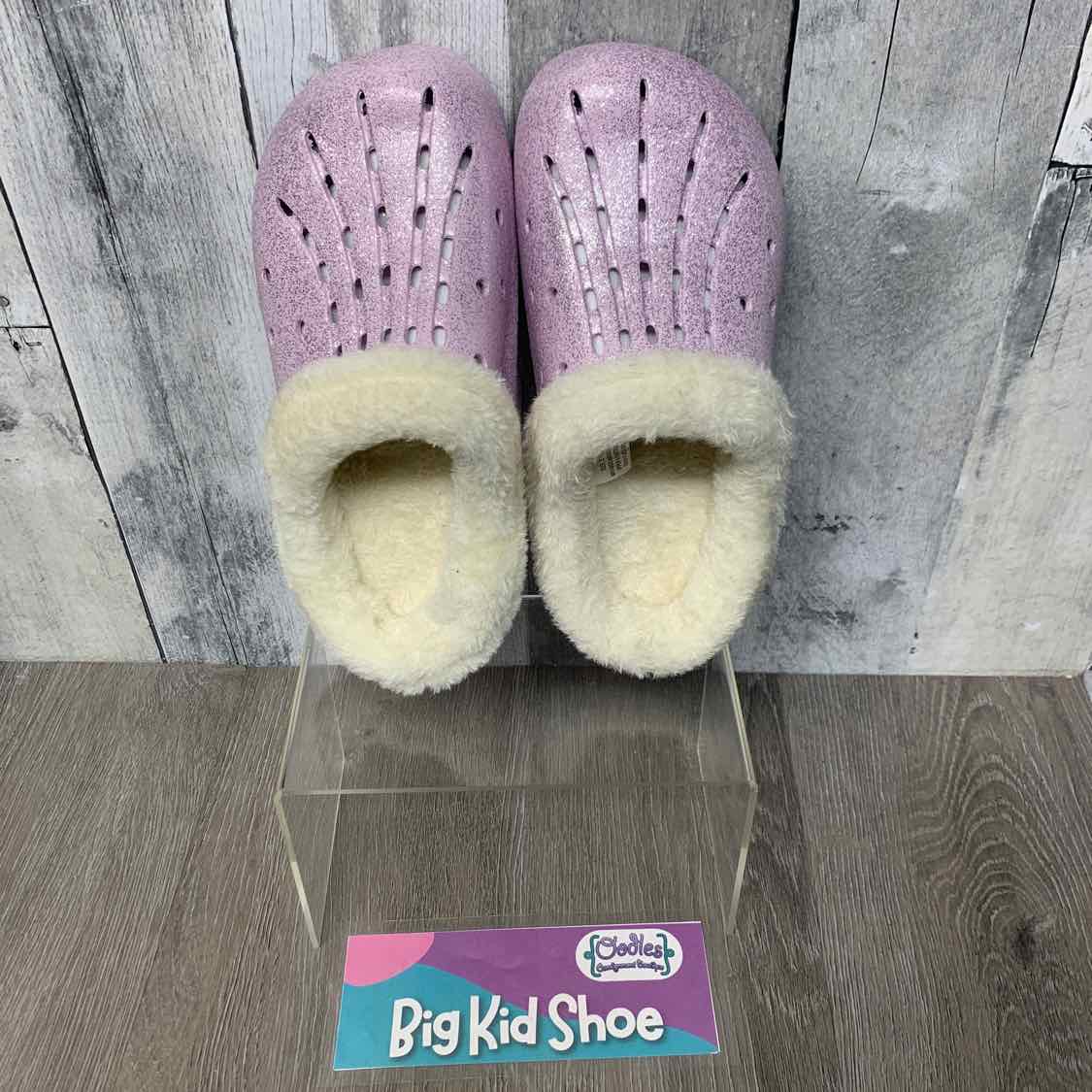 Size 2 Purple/Ivory Extremely Me Loafers