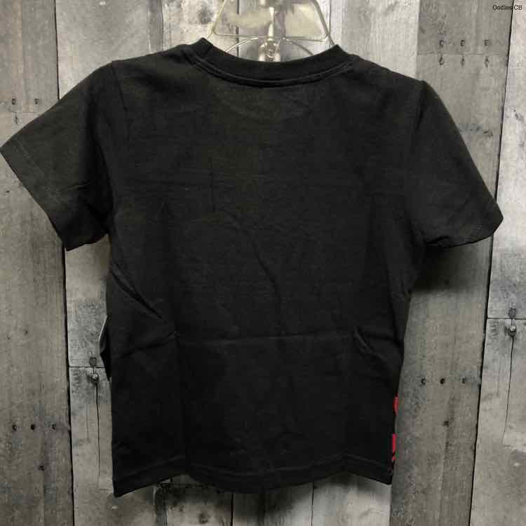 Size 7 Gray Graphic Marvel T Shirt