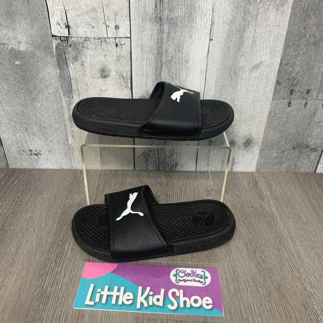 Size 13 Black/White Puma Sandals