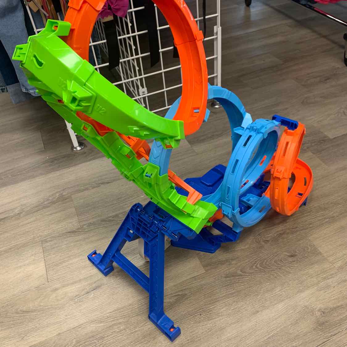 Hot Wheels Blue/Orange Race Track