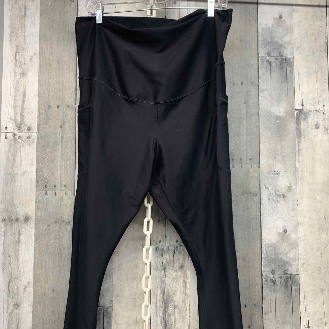 Size XL Black Motherhood Active Pants