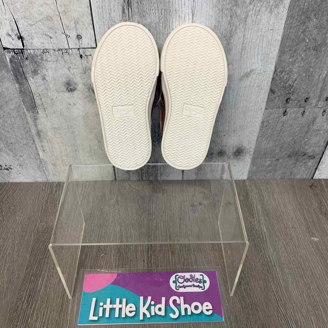 Size 5 Pink/White Osh Kosh Sneakers
