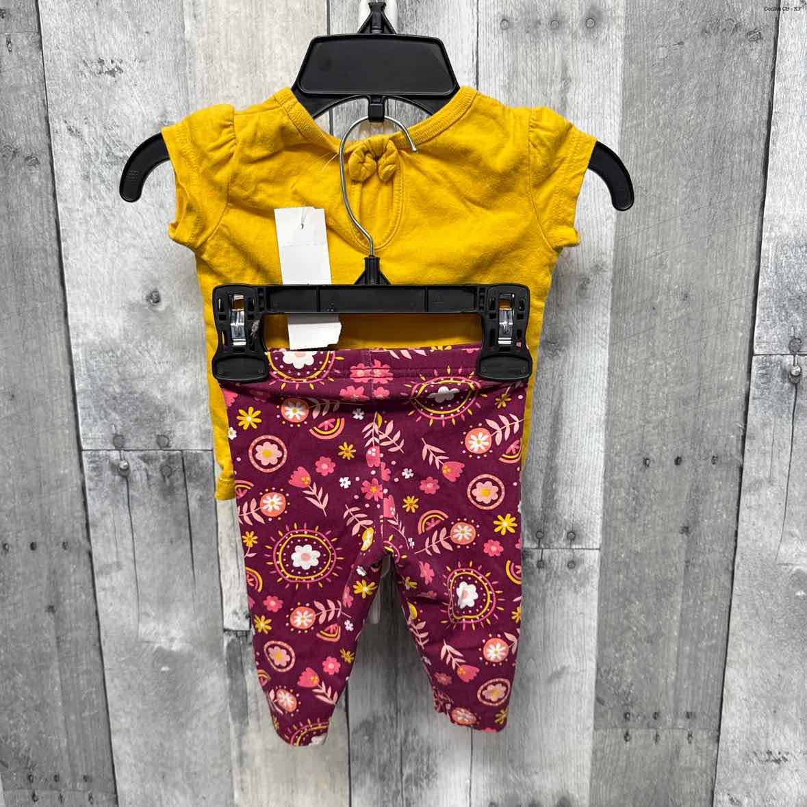 Size 6 Months Yellow Floral Print Carter's Shirt/Pants