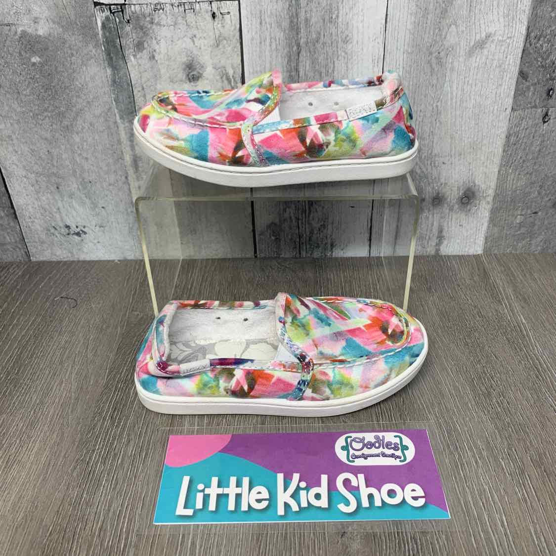 Size 11 White/Pink Roxy Loafers