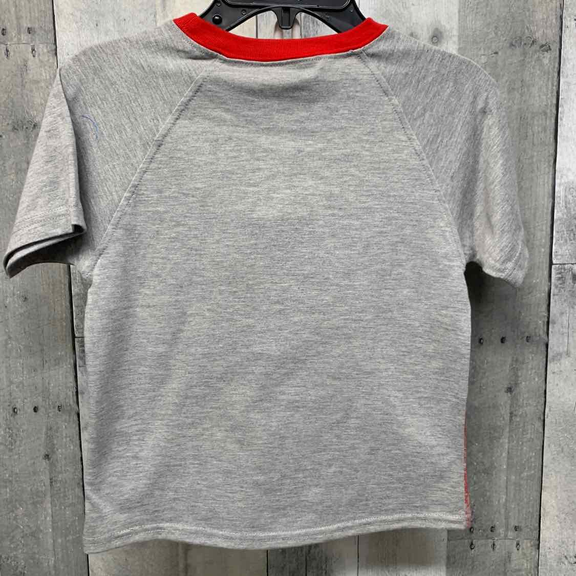 Size 6 Gray/Red Boyz Wear T Shirt