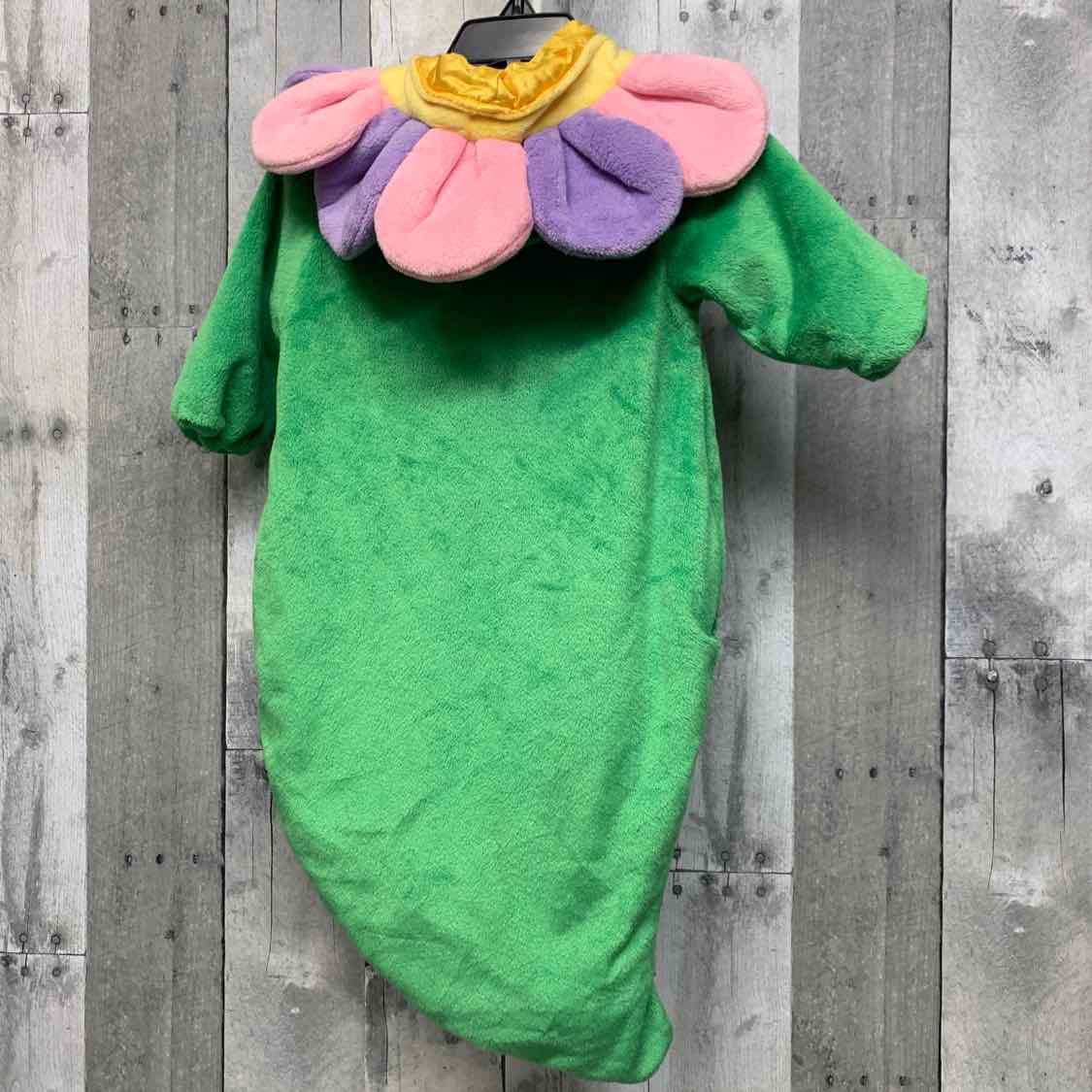 Target Green Size 0-6 Months Halloween Costume - Little Kid