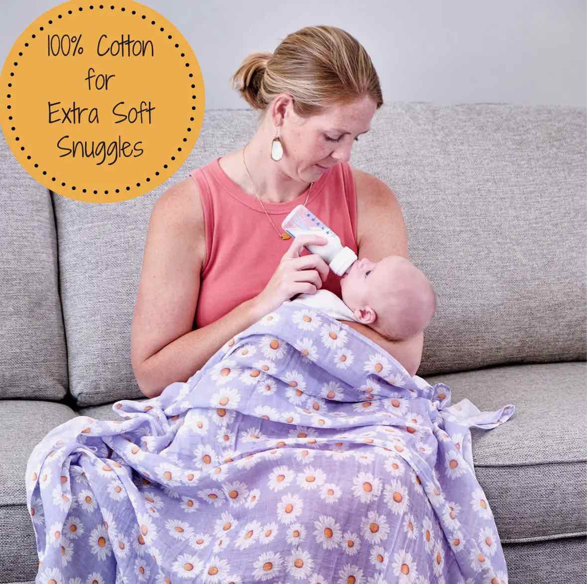 LollyBanks Beautiful Daisy Receiving Blanket
