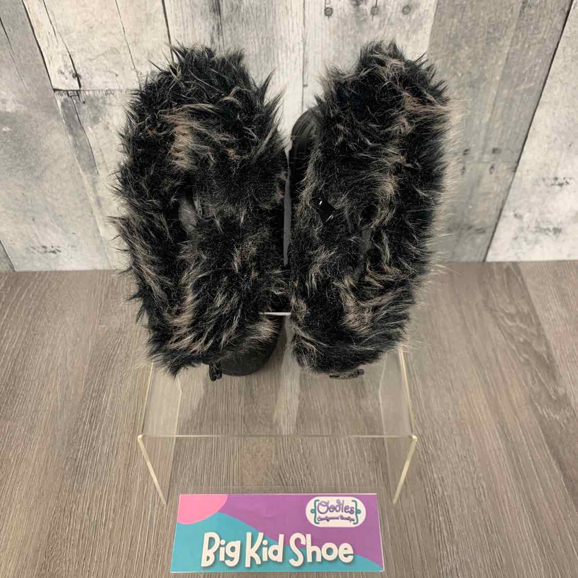 Size 1 Black B Brand Snow Boots