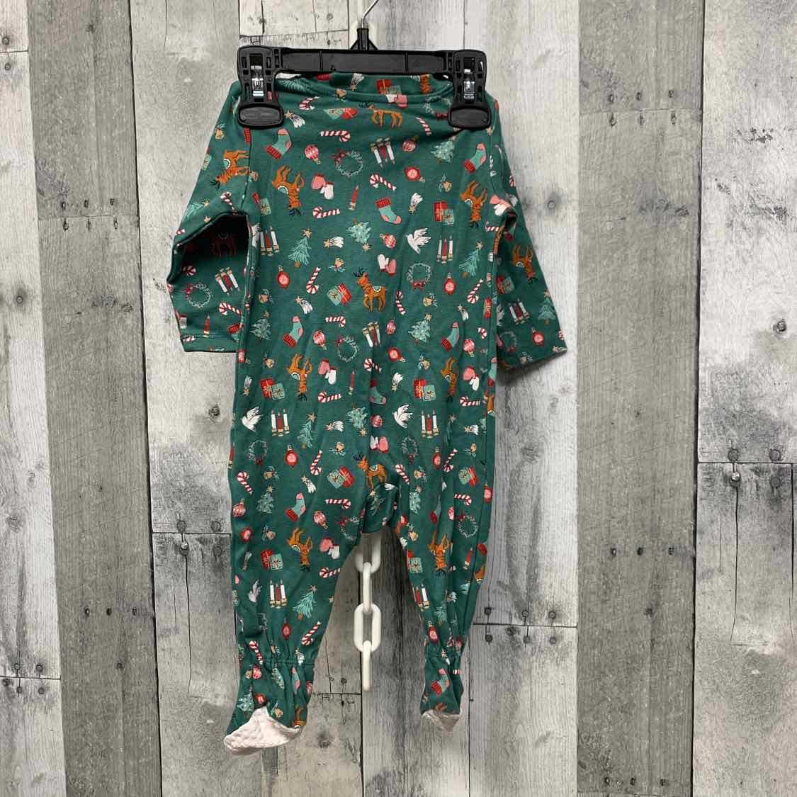 Size 3-6 Months Green Print Amazon Basics Footy PJs