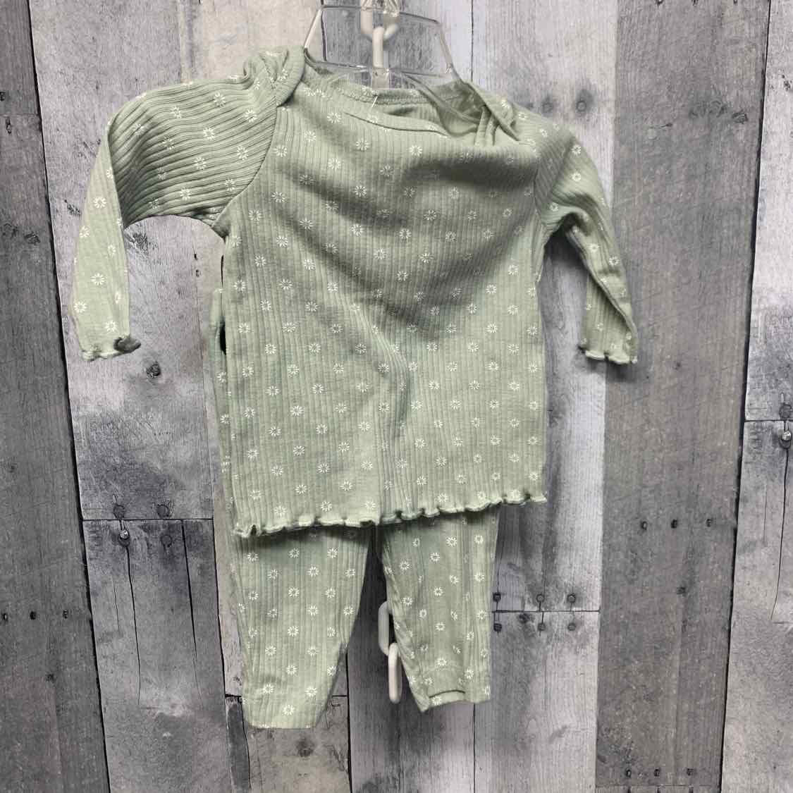 Size 3 Months Green/White Just One You Shirt/Pants