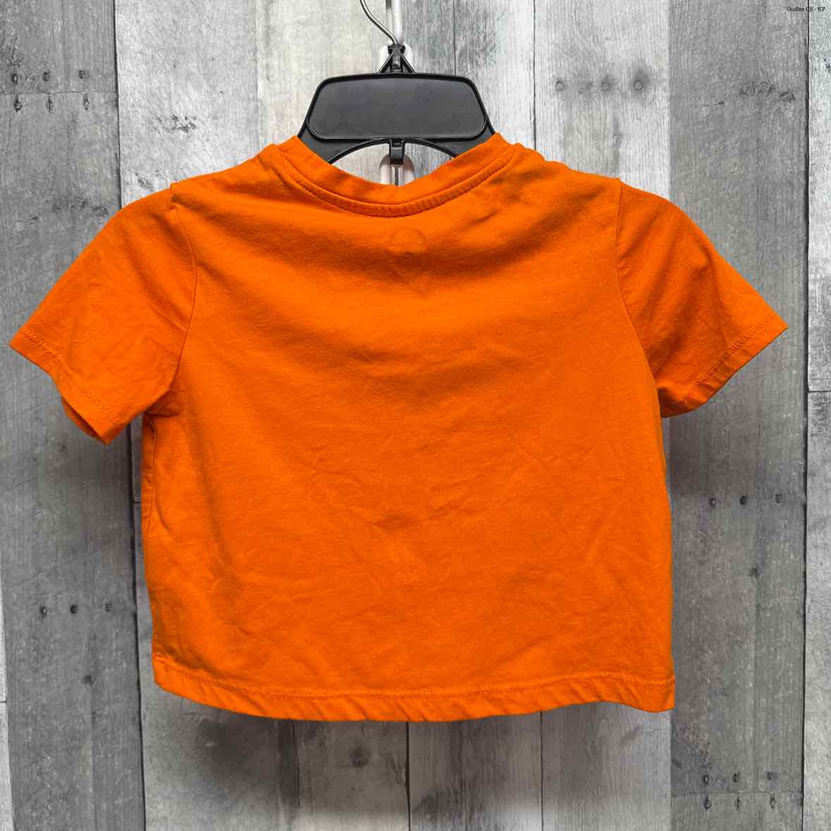 Size 4/5 Orange Graphic Holiday Brands T Shirt