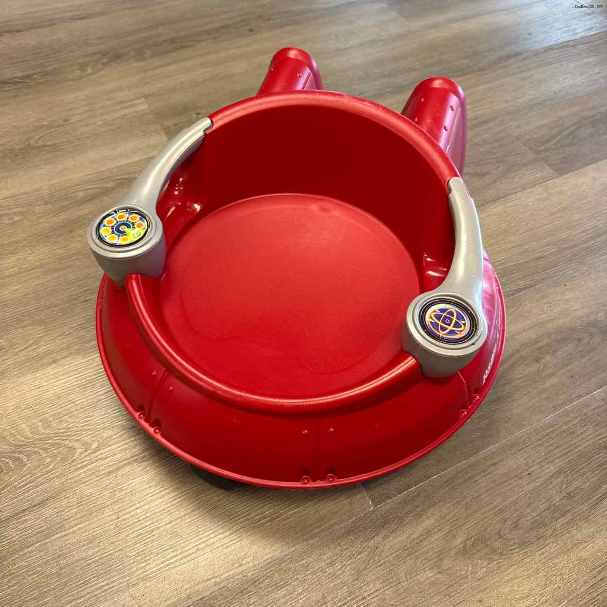 Radio Flyer Red Pedal Car/Ride On