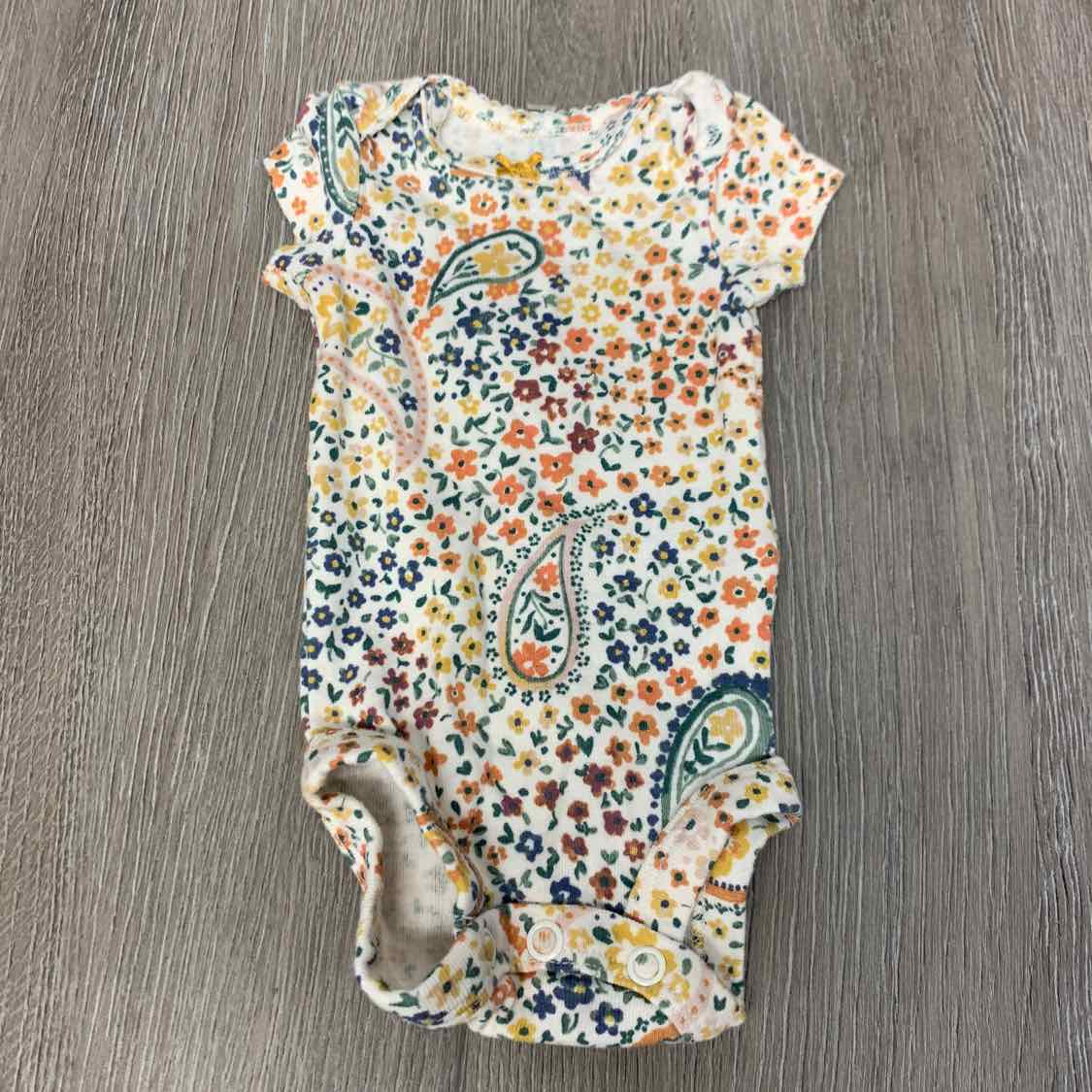 Size Preemie White/Yellow Carter's Bodysuit