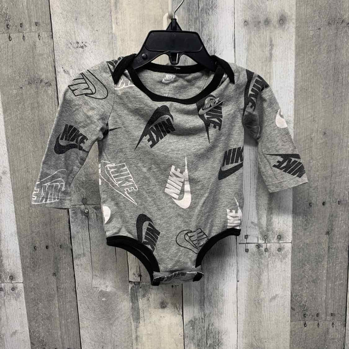 Size 9 Months Gray Print Sport Brand Bodysuit