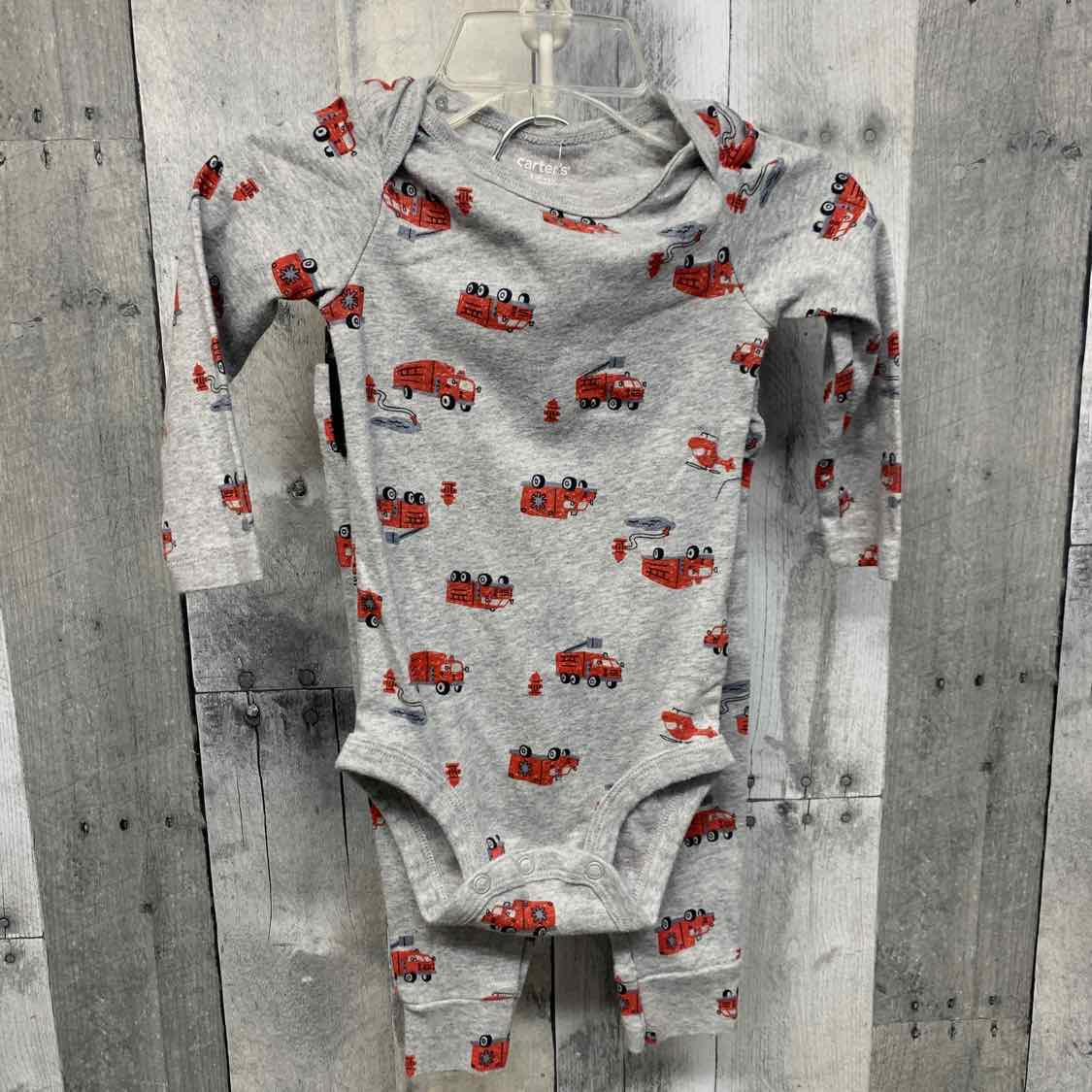 Size 12 Months Gray Graphic Carter's Shirt/Pants