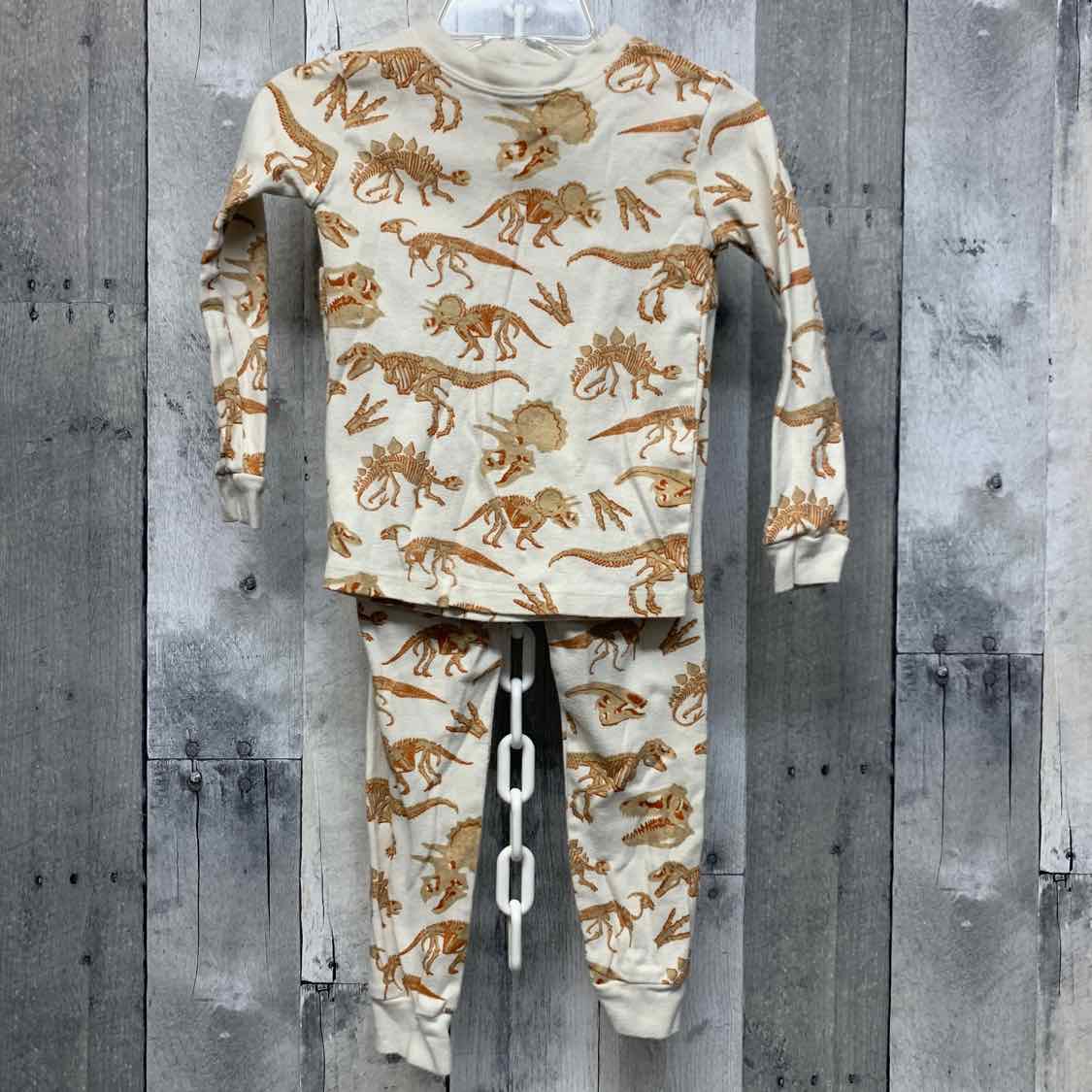 Size 2T White/Tan Members Mark 2pc PJs
