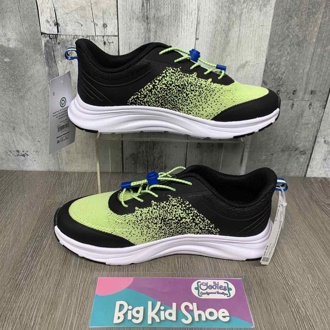 Size 5 Black/Green Athletic Works Sneakers