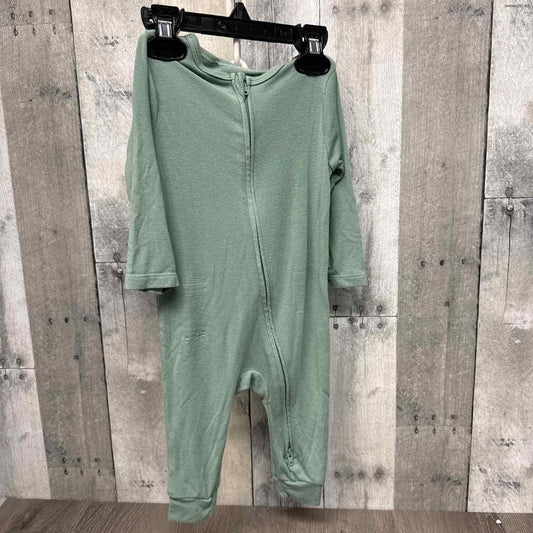 Size 6-9 Months Green Cloud Island Footy PJs
