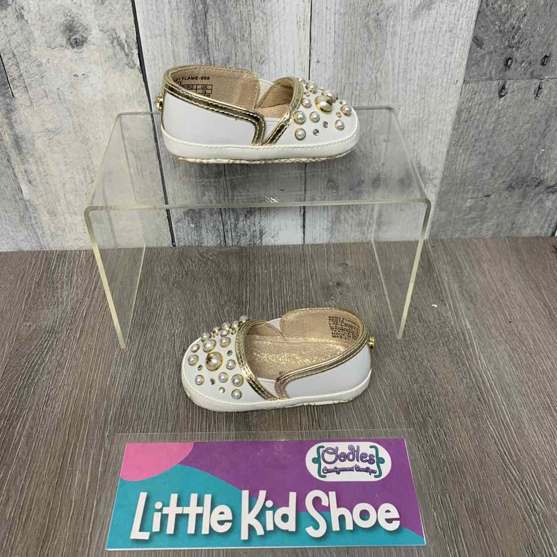 Size 2 White/Gold Michael Kors Slip On Shoes