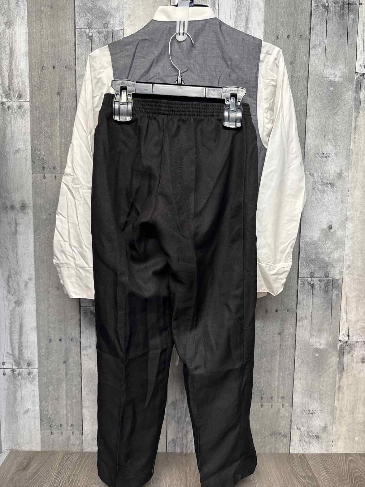 Size 8 White/Black Izod 2pc+ Suit