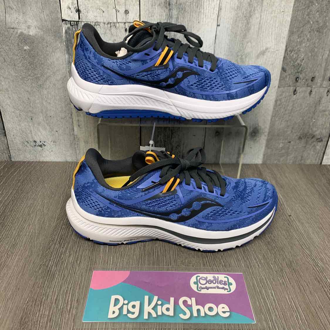 Size 5 Blue/Gray Saucony Sneakers