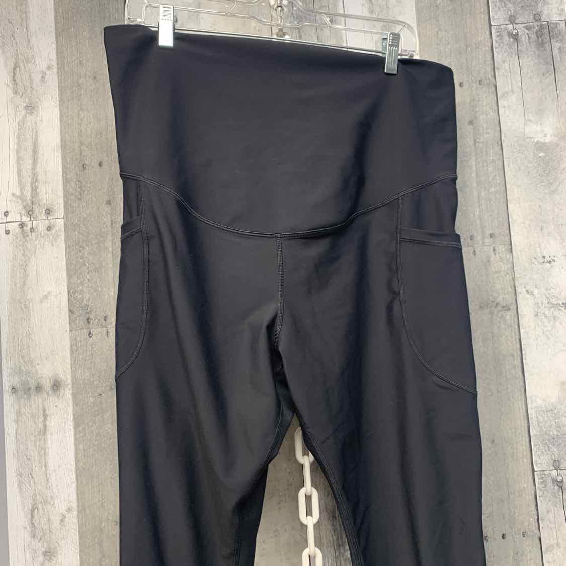 Size XL Black Old Navy Active Pants