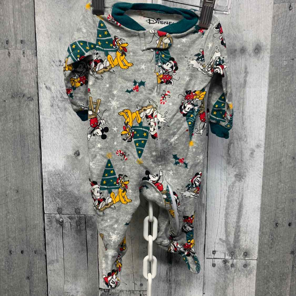 Size Newborn Gray/Green Disney Footy PJs