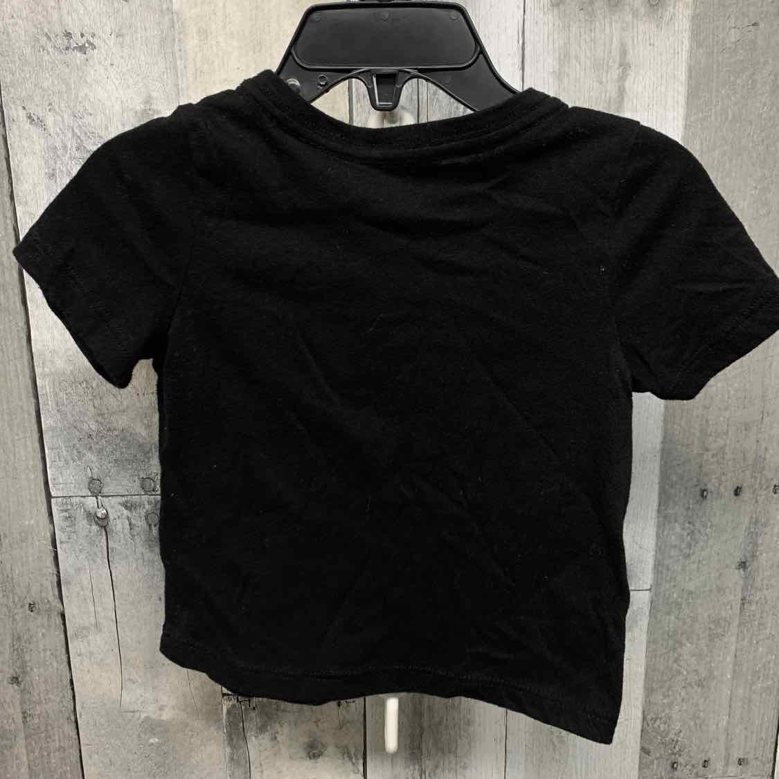 Size 12 Months Black Graphic Holiday Brands T Shirt