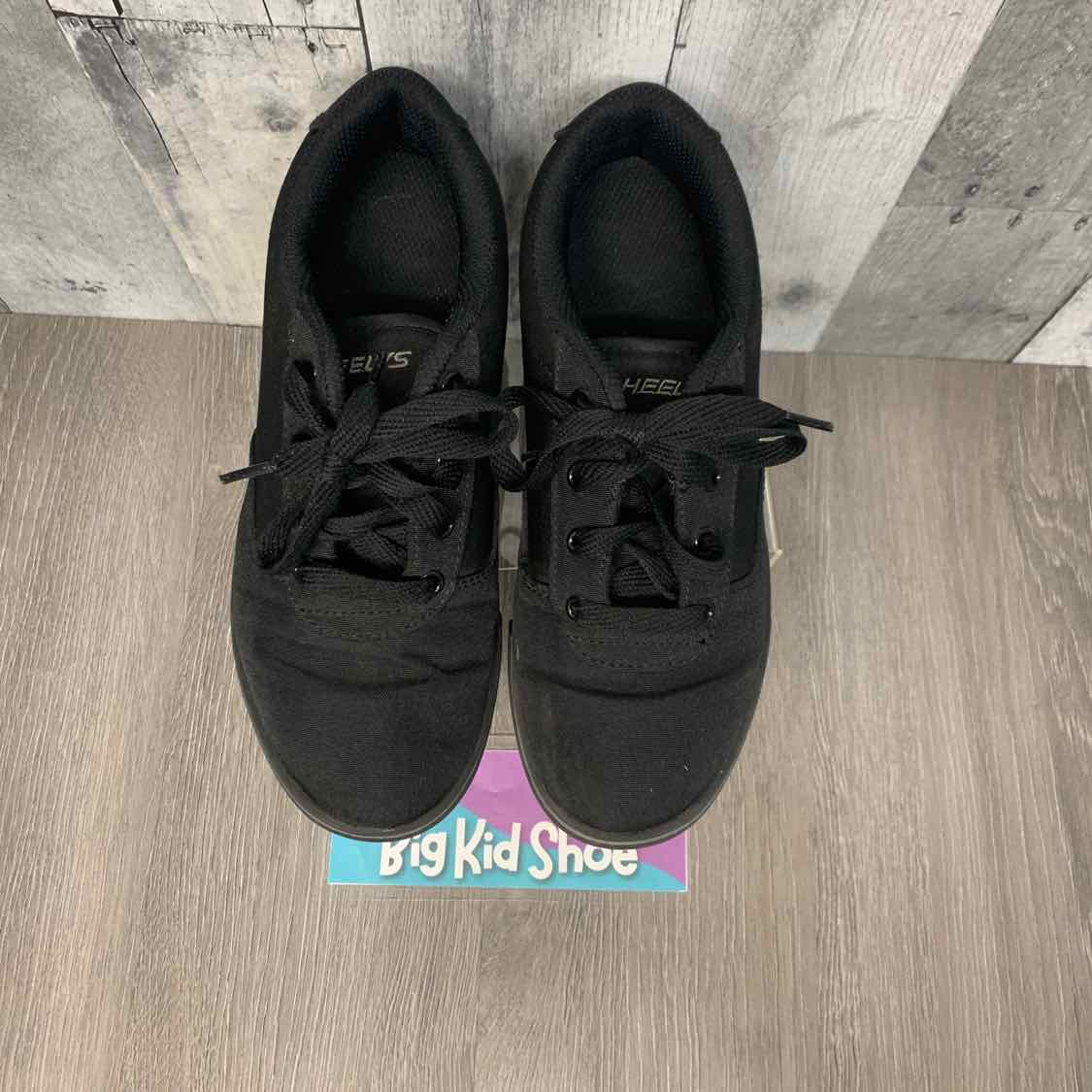 Size 5 Black Heelys Skate Shoes