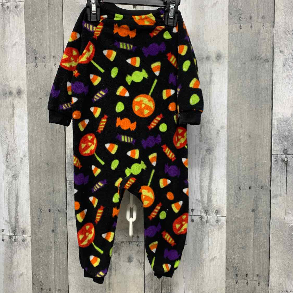 Size 6-9 Months Black Graphic Holiday Brands Footy PJs