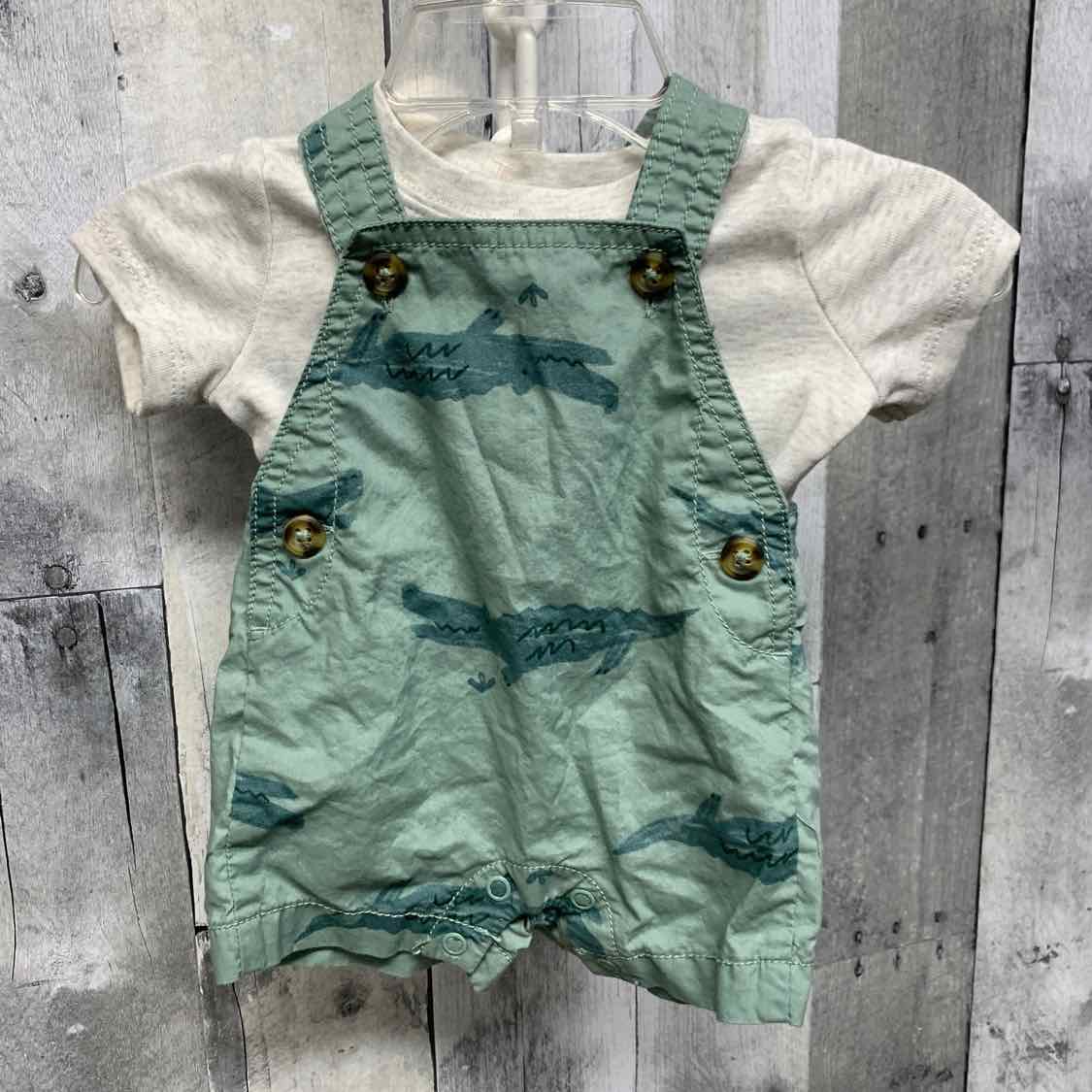 Size Newborn Gray/Green Carter's Shirt/Jumper