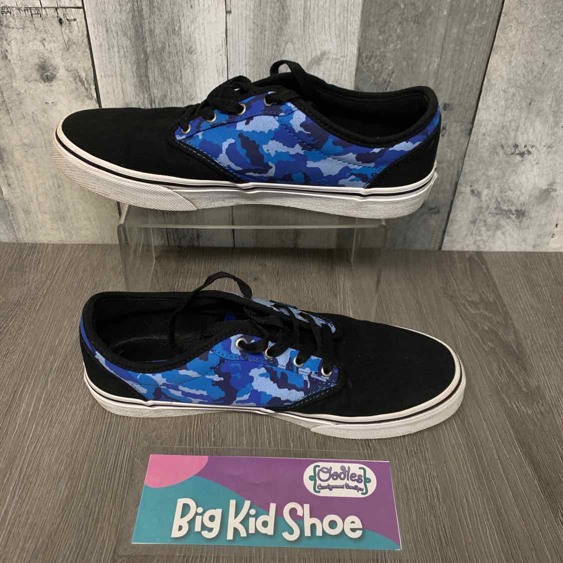 Size 7 Blue/Black Vans Sneakers