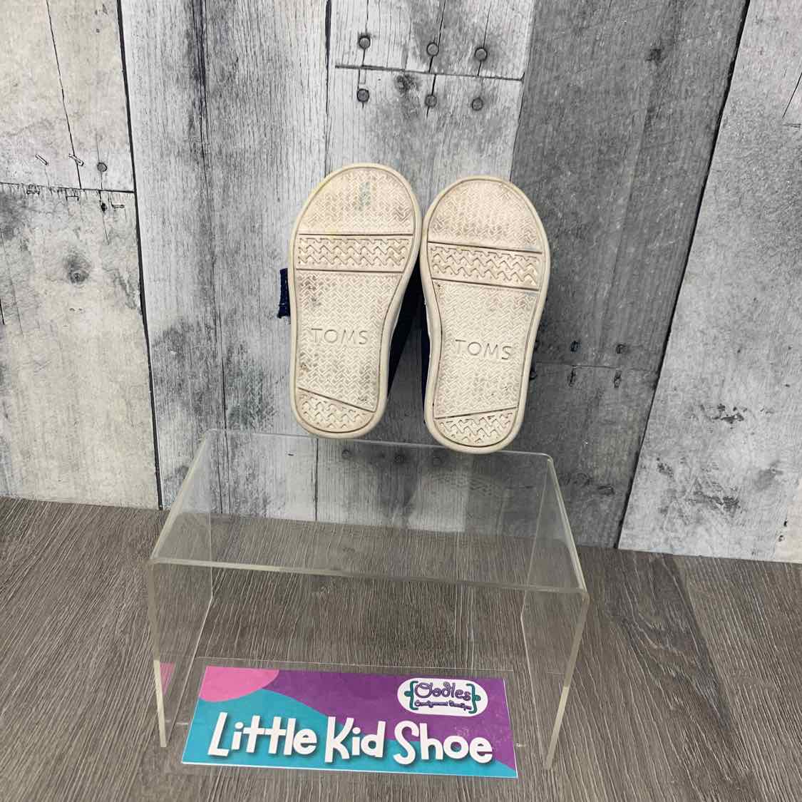 Size 5 Navy Toms Loafers