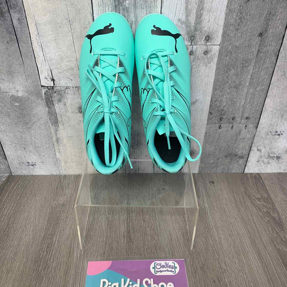Size 4 Teal/Black Puma Sneakers