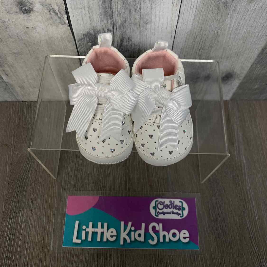 Size 0-3 Months White/Silver B Brand Soft Sole Shoes - OodlesCB